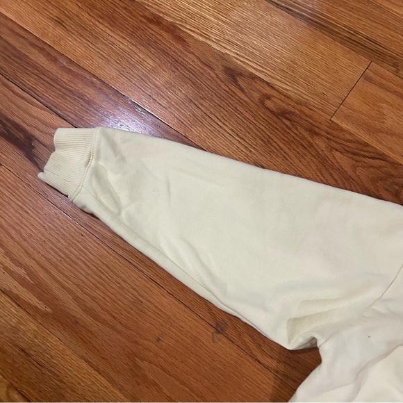 Target Womens medium yellow crewneck sweatshirt - Picture 4 of 7